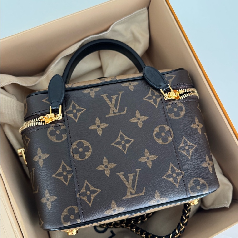 Louis Vuitton Monogram Brown Crossbody Bag - Picture 8 of 9
